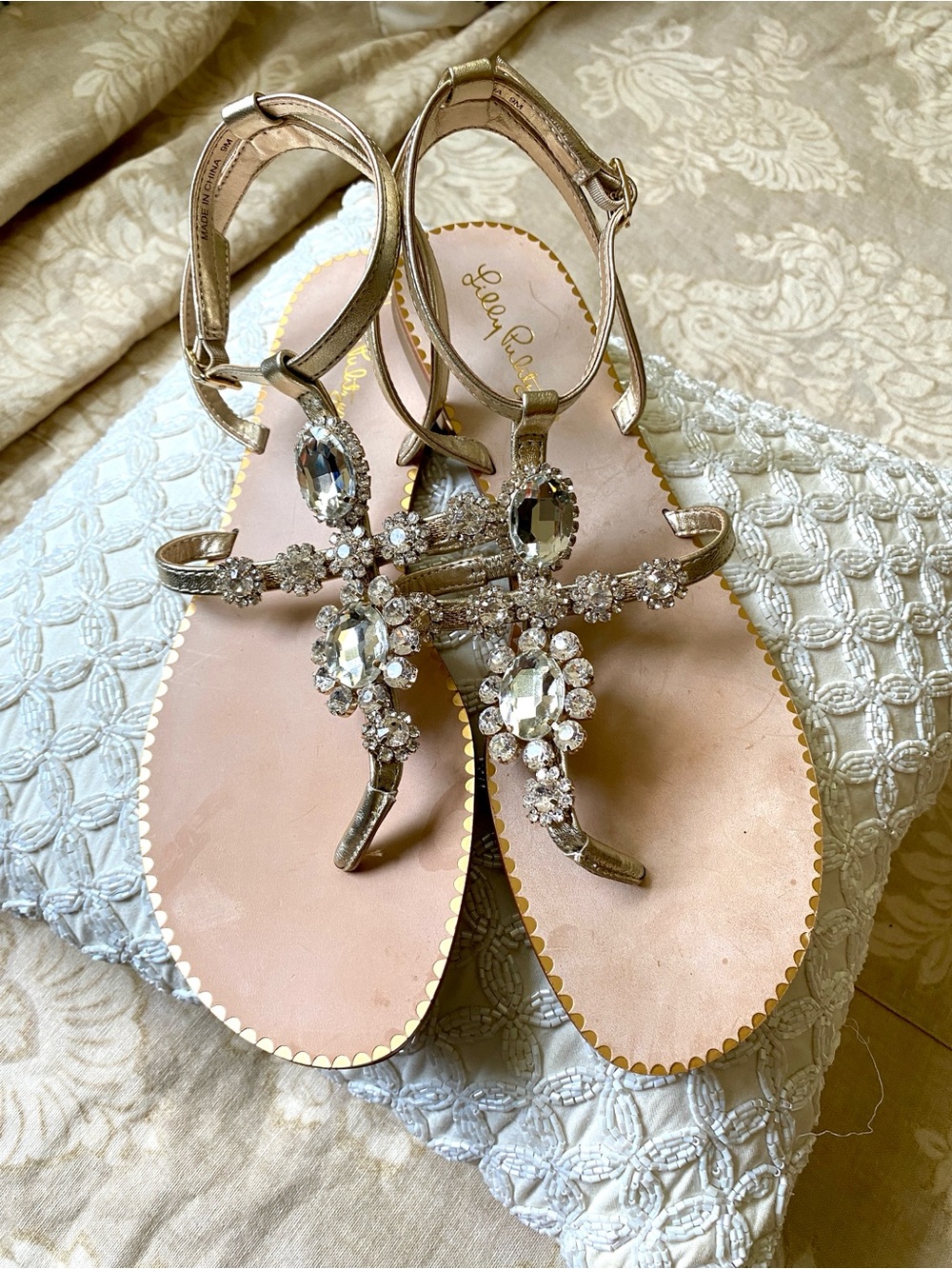 Lilly Pulitzer Katie Embellished Sandals Rhinestone Gold Metallic Sz 9 - Picture 2 of 16